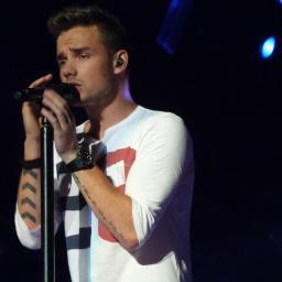 #Directioners !! :) ♥   Follow me !!