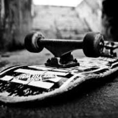 No vivas para que tu presencia se note, sino para que tu ausencia se sienta. -Bob Marley