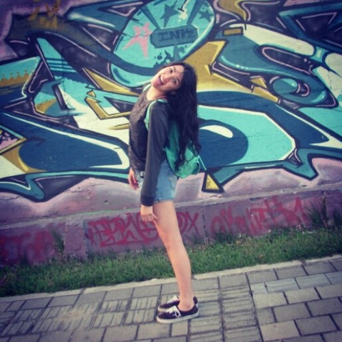la vida es muy bella para soñar tan poco ★☆★           no lies just love ♥