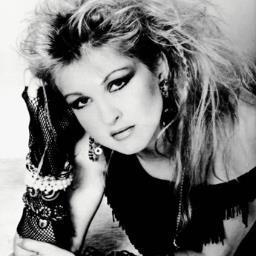 Cynthia Ann Stephanie Lauper Thornton, é uma cantora, compositora e atriz norte-americana vencedora do Grammy e Emmy Award.