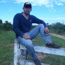 Experto en Gestiones Judiciales y Administrativas.- Asesor Comercial y Financiero a Inversionistas Extranjeros.-