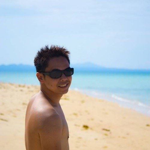 tuRON_Legacy's profile picture. frustrated photographer. videoke singer. at batangueniong rusher. taking a new path is not easy but perseverance will bring me success. aja!