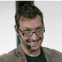 Ilusionista y comediante... en el orden que quieras