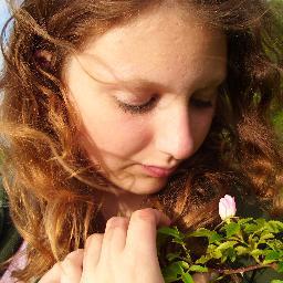 Kaya_Tesoro's profile picture. just a girl with different problems and strange friends :P an english/german blog• I follow 100% back•follow me on instagram: kaya_tesoro