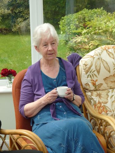 JekyllHiding123's profile picture. Experienced in groupwork. Person-centred Approach.