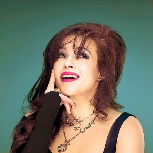 FC de nuestra reina eterna.... Helena Bonham Carter :) Follow