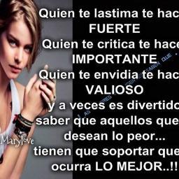 un poco de poeta y un poco loca.
me sigues te sigo, me dejas de seguir idem