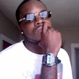 Llution's profile picture. 