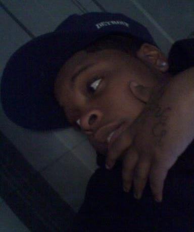 No bio needed , Just respect my gangsta #StonerHead #TeamNavy