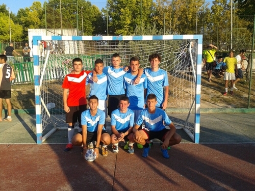 Equipo de fútbol sala desde 2009. De maraton en maraton. En las pistas jugando con €. #VAMOS SISE!!