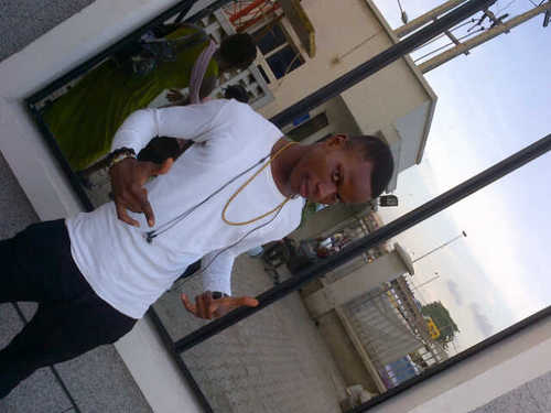 raymondfoxy's profile picture. I can work on my own initiative but I
also a great team player. I am a creative, innovative, tenacious problem-
solver with. exceptional communication skills.