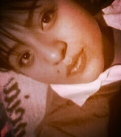 esther_pz's profile picture. 