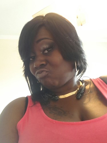 Ms_ChEEks69's profile picture. 