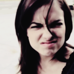 ∞
''Distância Não Significa Nada Quando Alguém Significa Tudo'' ∞
Since:30•05•12