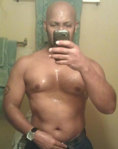 LLADNAR_69's profile picture. 