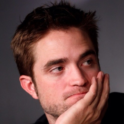 Trained psychiatrist, falling for the misunderstood @DisturbedSwan. It's my job to save her. Even from herself. RP|18+