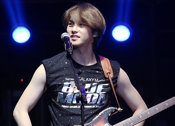 CNB's judo athlete Lee Jonghyun. fake one