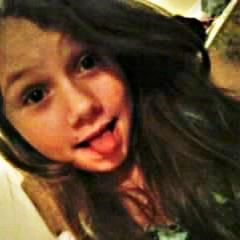 live your life, because it is too short :) Futura atriz do SBT, se Deus quiser. Baladeira. Follow-me *-*