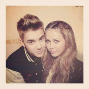 Apa ?! Lihat fans ya kalian (: