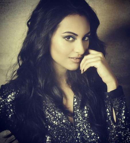 This page is managed by Sonakshi's official
representatives to keep you updated on all
media activities.