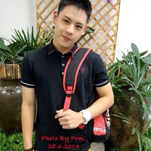 สวัสดีครับผมม่อนเกรียนฟิค เรื่องต่ำใต้สะดือลองมาคุยกับผมดูสิ -.,- #ไม่ใช่ปลื้มนะครับ #บอท
