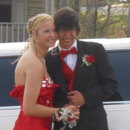 _theLuckyGF's profile picture. the daily life of the luckiest girlfriend in the world. 10/29/11- forever and always. #teamtaken #teamsoftballer