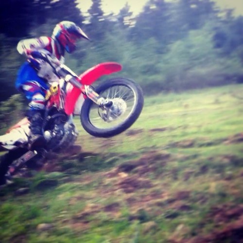 Im Tyler Kramer. And i race those dirt motor thingys.