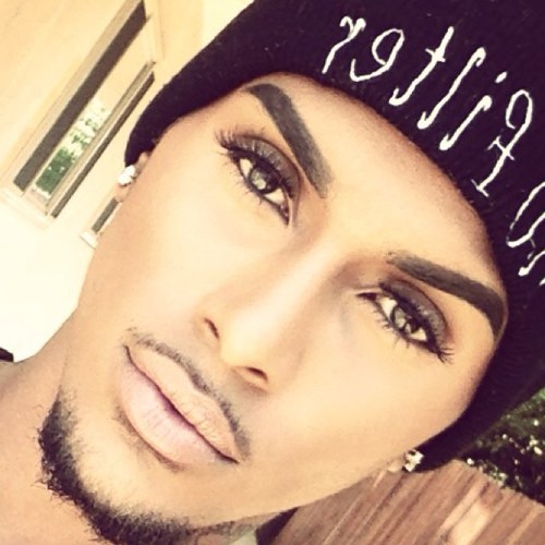 VERIFIED ACCOUNT MIIK3Y STARR is my name im new to twitter just made this soo follow me ;) im a make up artist BOOKINGS contact miik3ystarr.mua@gmail.com