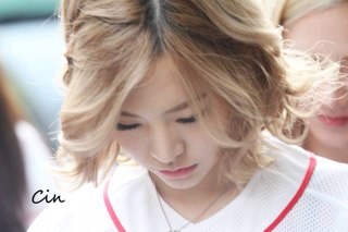 ฉันซันนี่ค่ะ นี่คือบอทแต่หลายอย่างของฉันคล้ายซันนี่ ฉันหวังว่าเราจะเป็นเพื่อนที่ดีต่อกัน นะค่ะ^^*
