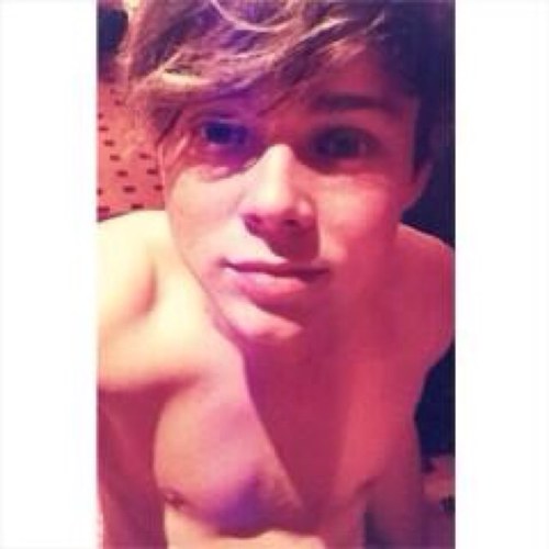 saved by @Nicola5SOS / @5SOSFeels x