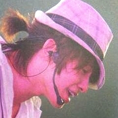 ( SJ  Donghae  bot
 )

I'm  in  love  with  you

君  に  夢中