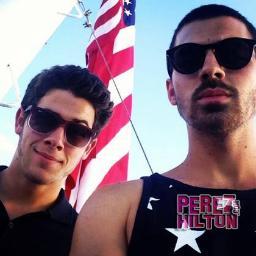 We are Happy. Free. Confused and Lonely in the best way....... I'm Jonas Brothers and Taylor Swift fan. Music is my life ¹³ ღ