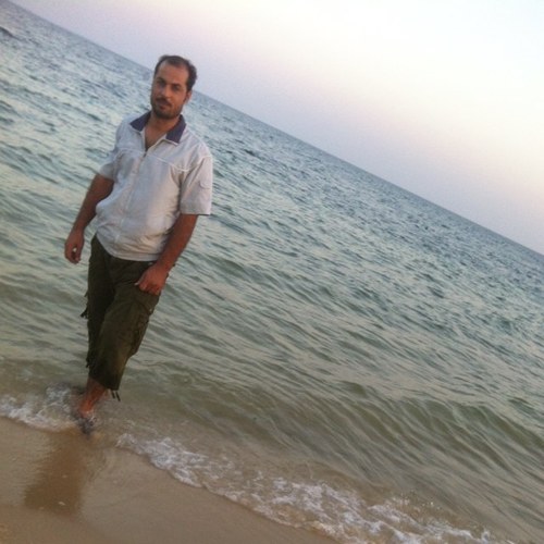 *أنّ تَرحل بعيداً ، أرحَل بس للأمانة لاتنسى رفيقك