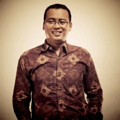 Man Arofa Nafsahu Faqod Arofa Robbahu :
Dengan mengenal dirinya, siapapun akan mengenali Tuhannya..