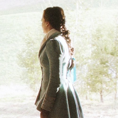 The Mayor of Storybrooke. Known for my insane beauty, a darkened past and the ability to invoke terror. |OuatRP||