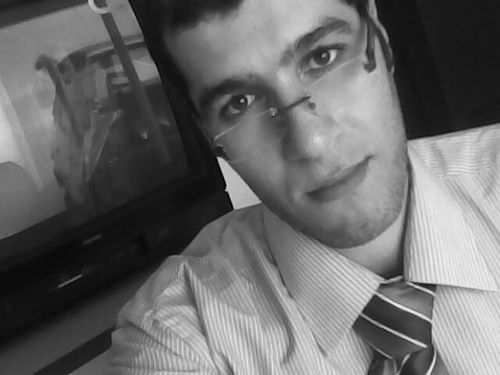 قالت سيدة لبرنارد شو: 'لو كنت زوجي لوضعت لك السم في القهوة'. فأجابها برنارد  شو: ' عزيزتي.. لو كنت زوجتي لشربتها'.