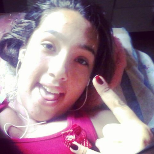 Sou uma do signo de touro,sou romantica ,chata quando e possivel legal para os otarios e feliz pra os que merece '