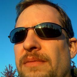 hoveys's profile picture. Likes stuff