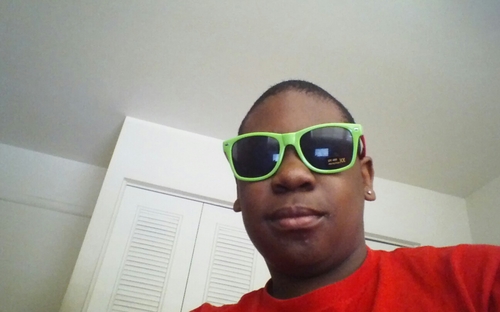 i am a gud person to be with i love the lakers and redskins