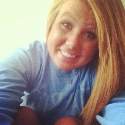 crizjinslimz3's profile picture. Hold your head high princess, your crown is falling