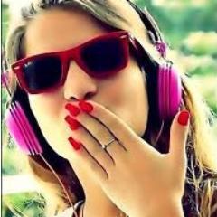 Twitter oficial do Blog Meus Caprichos.