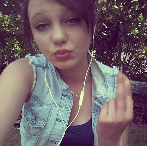 MarieBieberReal's profile picture. This is my official Twitter page - there are more to come, well and who does not know a lot of pictures and tweets. I am a 1000(..)% #BELIEBER - @justinbieber