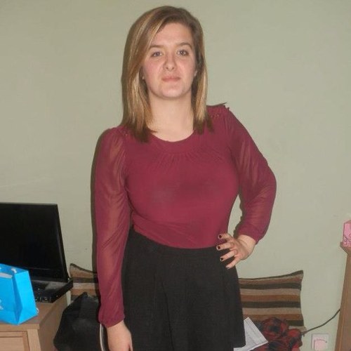 lilfrankie101's profile picture. I love music:)A bad day comes just blast out the tunes:)A Soldier! Massive Cheryl Cole Fan:)