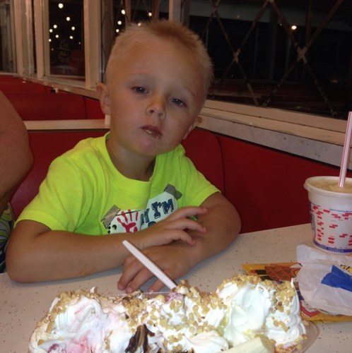 ZayneAllen_D's profile picture. Im 4 years old. I love my mommy and my family and @heatherbabayy is my girlfriend. My hero is my Uncle B. oh and ZOMBiES!