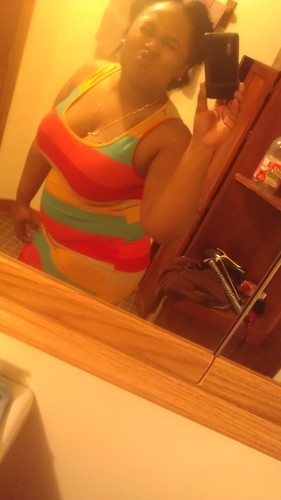 #mzpretty #teamBITCHIDGAF #teamdamnshethick #teameducation #TEAMNOKIDS #teamfckfriends I GOT FAMILY!!! :-*