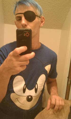 neofan2's profile picture. I met a cat with 28 toes today. How's you day?