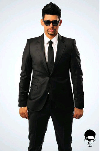 Twitter Oficial // El Poeta Callejero:Artista & Compositor