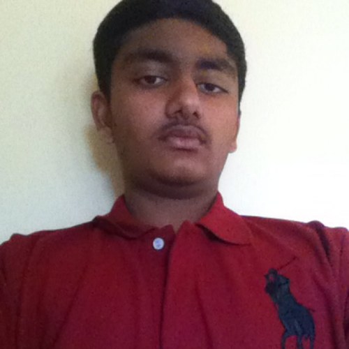 Vishva_R's profile picture. Folllows You