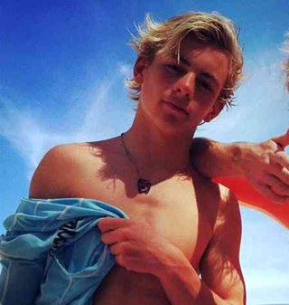 RosslynchhhhR5's profile picture. I'm LOUD.