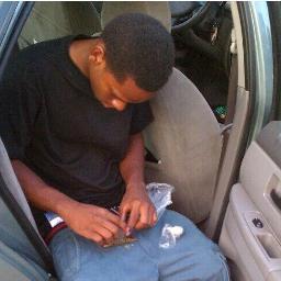 Youngin like me just be thuggin trynna get it in.Looking for a badd bitch to hop on my team to come make dis money wit me.